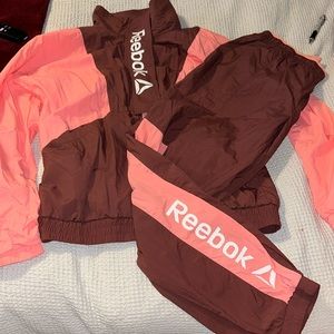NWOT Reebok matching track gear. M